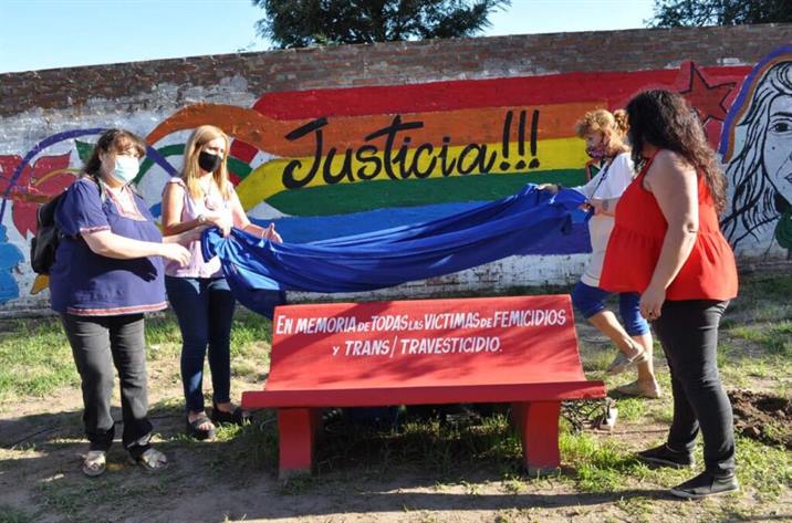 Bandeñas levantan su voz para decir basta a la violencia de género Bandeñas levantan su voz para decir basta a la violencia de género