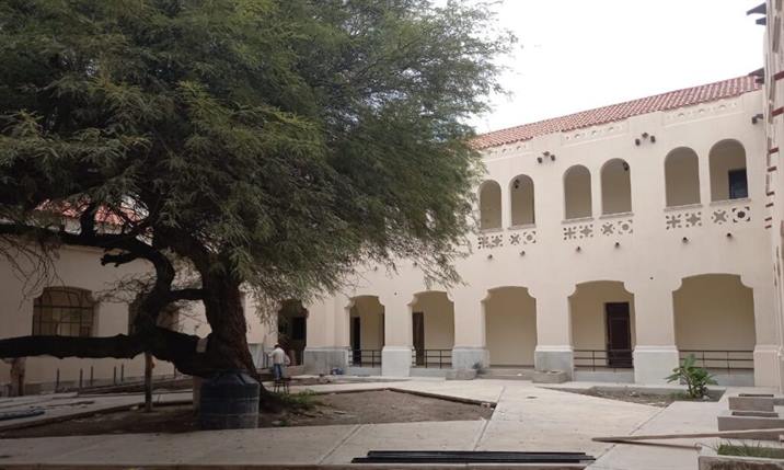 Así luce el renovado edificio de la Escuela Normal de La Banda Así luce el renovado edificio de la Escuela Normal de La Banda