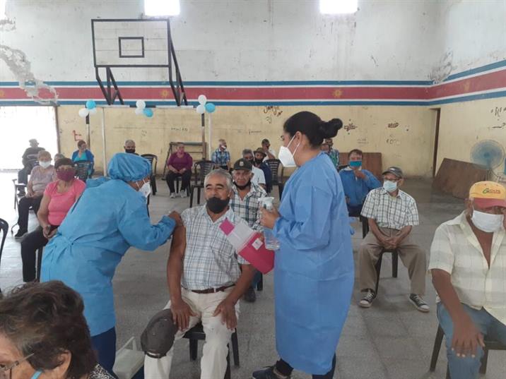 El martes 30 comienza la vacunación para personas de 60 a 69 años