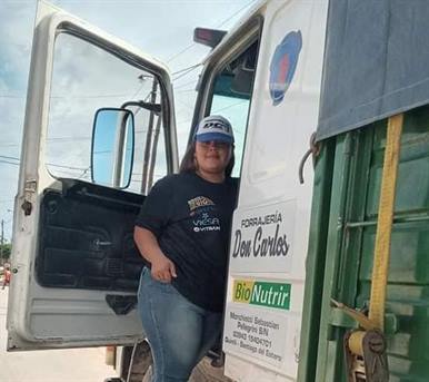 Añatuya tiene su primer mujer chofer profesional de camiones