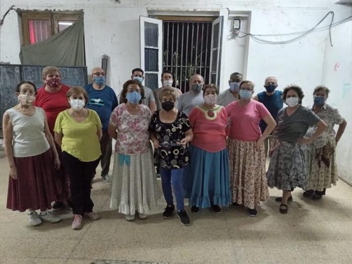 Inician un ciclo de capacitaciones para profesores de danzas folclóricas