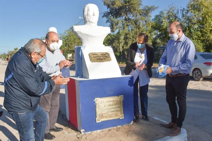 Homenaje a Ibarra y Borges en San Pedro, en medio de nuevas restricciones