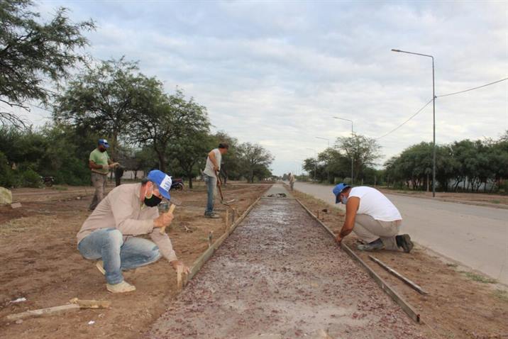 Construyen paseos urbanos para vecinos de Colonia El Simbolar Construyen paseos urbanos para vecinos de Colonia El Simbolar