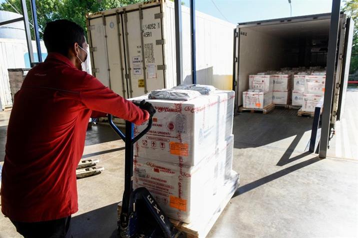 Arriban a Santiago más de 32 mil dosis de la vacuna Moderna Arriban a Santiago más de 32 mil dosis de la vacuna Moderna
