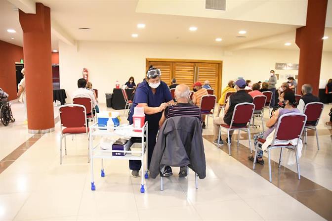 Termas en alerta: el 100% de camas de terapia intensiva se encuentran ocupadas