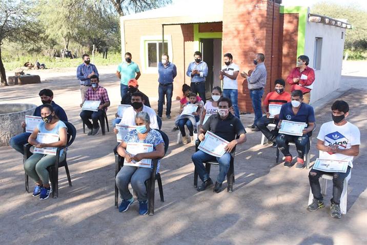 Familias de Santo Domingo recibieron viviendas sociales