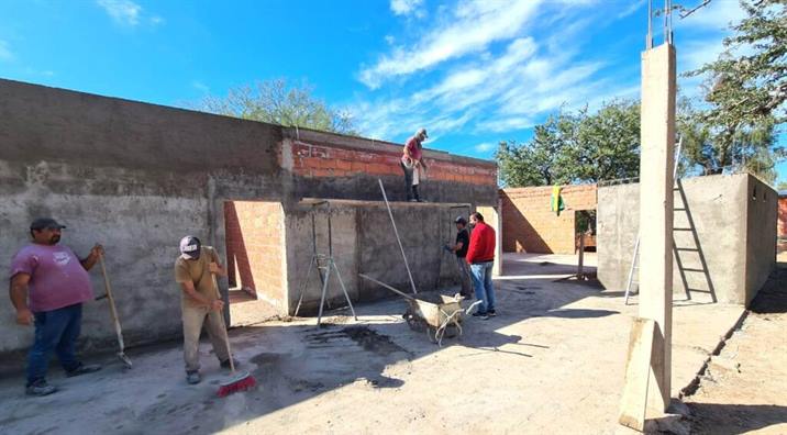 Cientos de niños de El Desbastadero esperan con ansias su nueva escuela