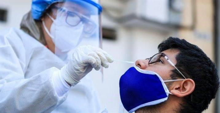 Covid: Leve descenso del número de infectados en Santiago