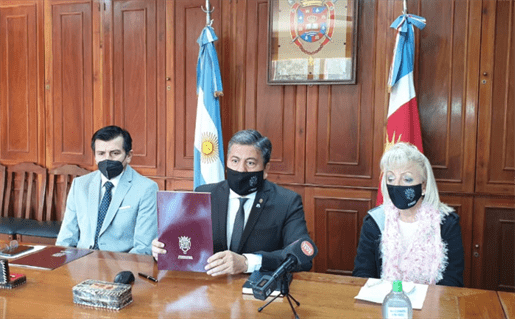 Humanidades profundiza el vínculo entre la universidad con la comunidad Humanidades profundiza el vínculo entre la universidad con la comunidad