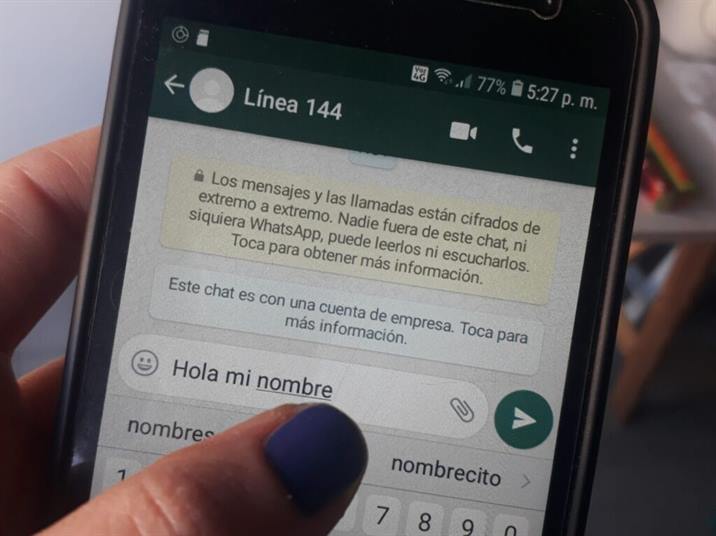 Los comercios deberán dar publicidad a la Línea 144 en sus vidrieras