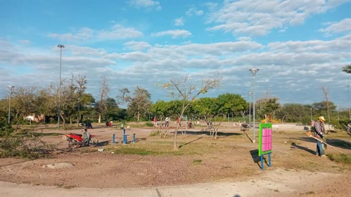 Mejorarán todos los espacios verdes de Colonia El Simbolar Mejorarán todos los espacios verdes de Colonia El Simbolar