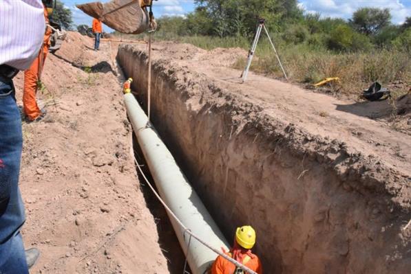 Nación financiará tres obras para llevar agua a pueblos del interior Nación financiará tres obras para llevar agua a pueblos del interior