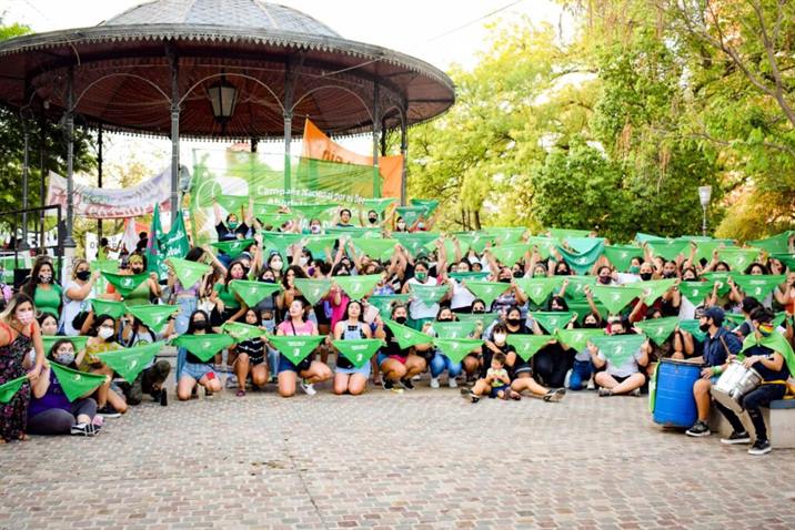 Santiago: feministas piden comunicación con perspectiva de género