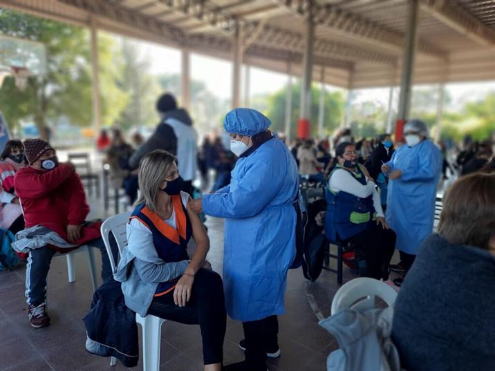 Más del 90% de mayores de 60 y de docentes santiagueños ya tienen las dos dosis