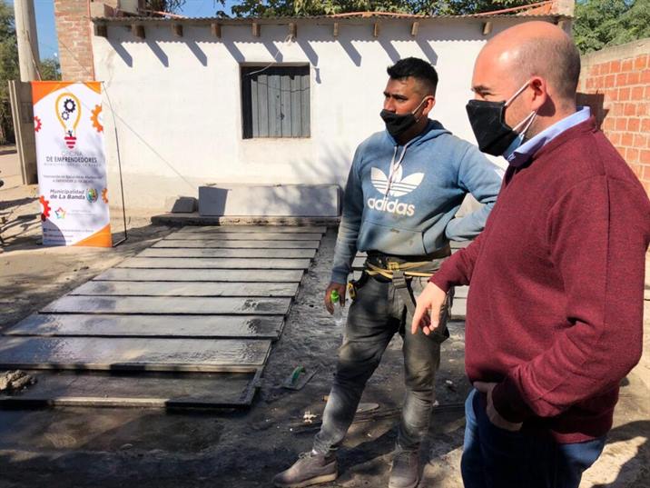 Ratifican el apoyo a los emprendedores bandeños
