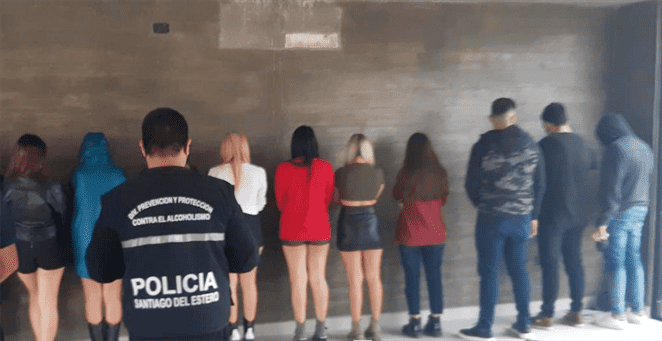 Así no se puede: Jóvenes reincidentes detenidos en otra fiesta Así no se puede: Jóvenes reincidentes detenidos en otra fiesta