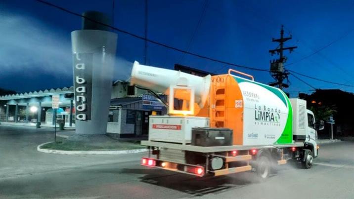 Insólito: Atacó a municipales porque estaban sanitizando en su barrio