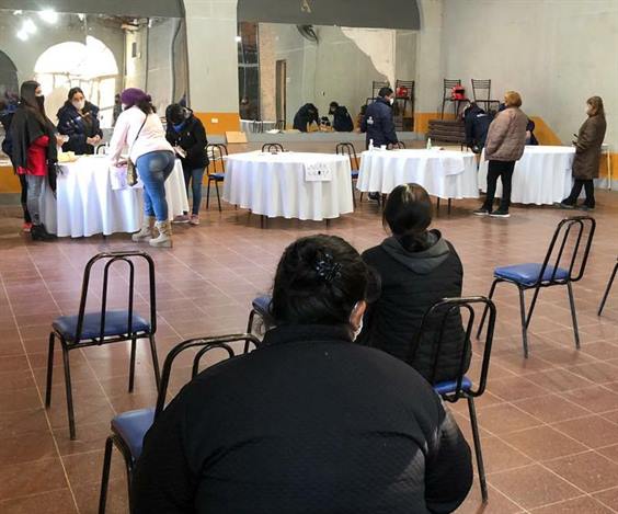 Operativo de entrega de Tarjetas Alimentar en La Banda