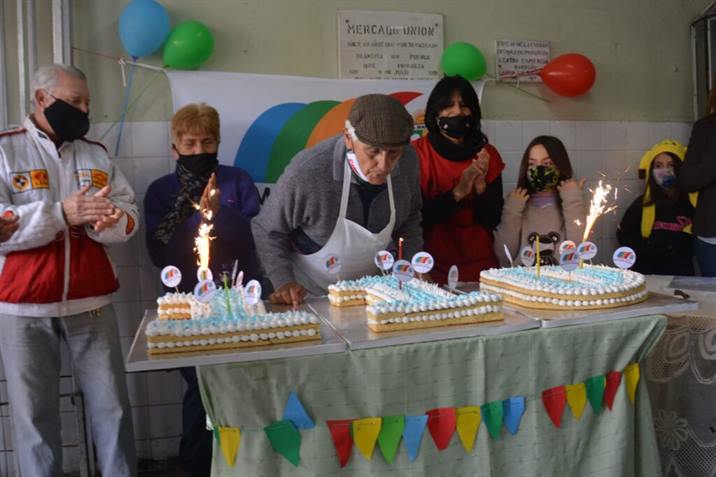 El Mercado Unión celebró 110 años al servicio de los bandeños El Mercado Unión celebró 110 años al servicio de los bandeños