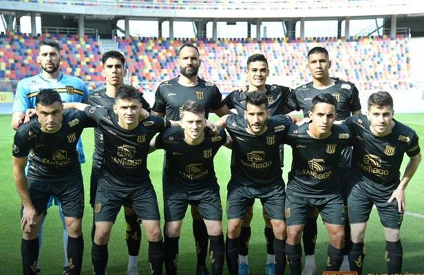 Mitre volvió al triunfo en su debut en el Estadio Único