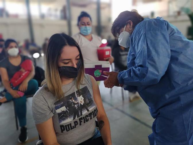 Nuevos turnos de vacunas a personas de 25 a 29 años