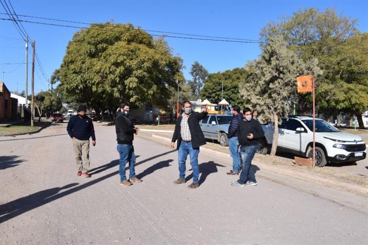 Padula anunció el pavimento para un populoso barrio de Frías