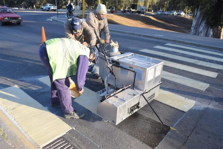 La Capital suma tecnología para mejorar la señalización vial La Capital suma tecnología para mejorar la señalización vial