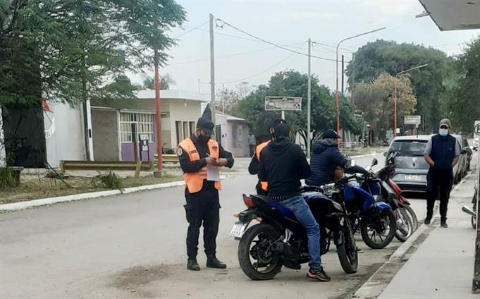 Fuerte control en las calles de Quimilí para bajar los contagios