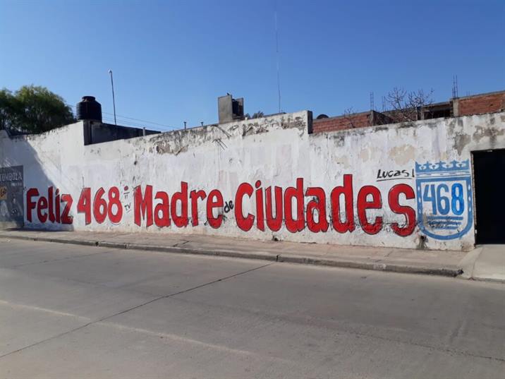 Las calles de Santiago comienzan a tomar color de cara a su 468 aniversario Las calles de Santiago comienzan a tomar color de cara a su 468 aniversario