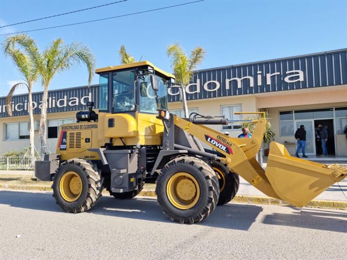 Incorporan vehículos al parque automotor de Clodomira