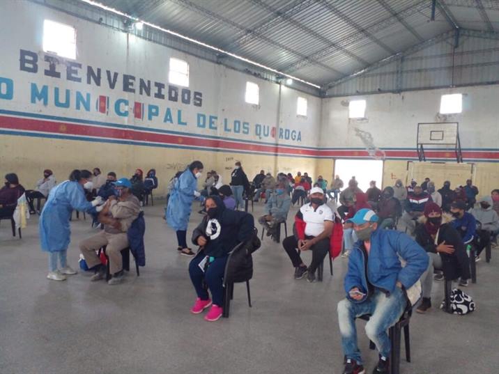 Exitosa jornada de vacunación en Los Quiroga