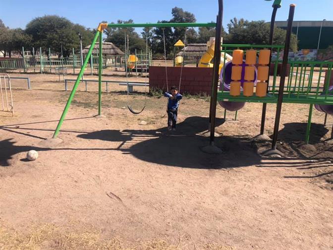 Habilitaron nuevos juegos en la Plaza de los Niños de Sumampa Habilitaron nuevos juegos en la Plaza de los Niños de Sumampa
