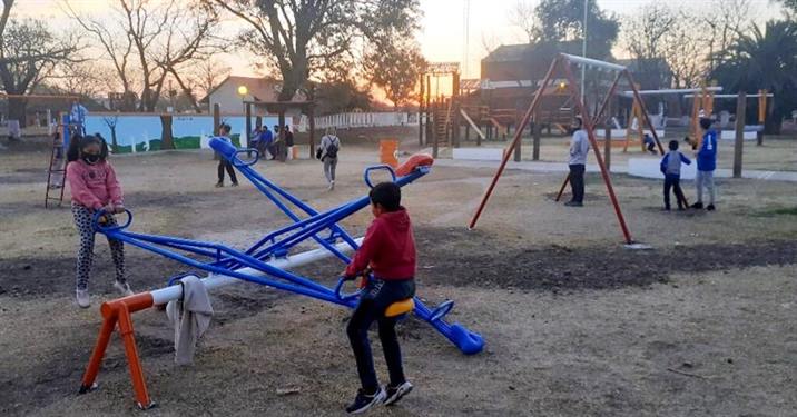 La plaza Changuitos de Pinto se llenó de alegría en un domingo especial