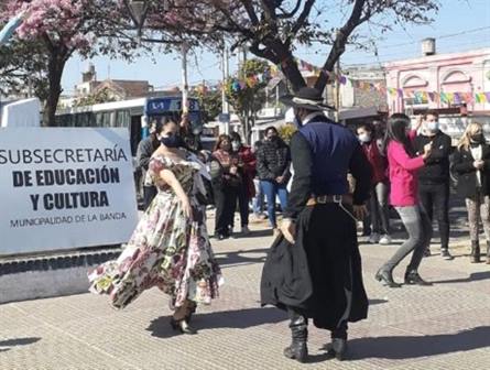 Comienzan los festejos por el Día de la Cultura Bandeña Comienzan los festejos por el Día de la Cultura Bandeña