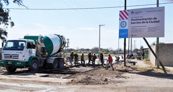 Avanza la pavimentación de calles con salida a ruta 34