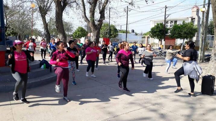 Vuelve la actividad física a las plazas de Capital y La Banda Vuelve la actividad física a las plazas de Capital y La Banda
