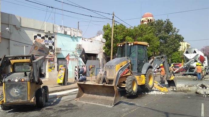 Avanza el reencarpetado asfáltico de avenida Belgrano Avanza el reencarpetado asfáltico de avenida Belgrano