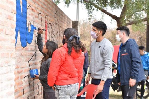 Jornadas de charla, debate y pintura para los jóvenes de Frías