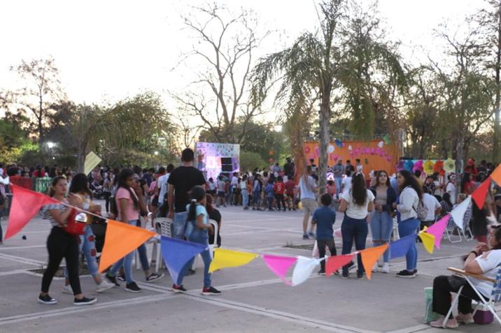 La primavera fue recibida en Quimilí con juegos, concursos y bailes