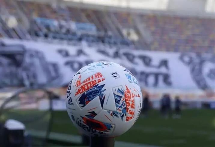 Viernes futbolero con los hinchas como protagonistas