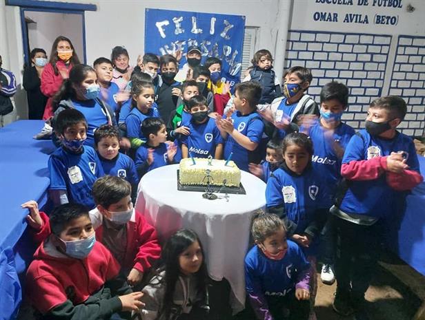 La Escuelita de Fútbol “Beto Ávila” celebró sus tres años en La Cañada