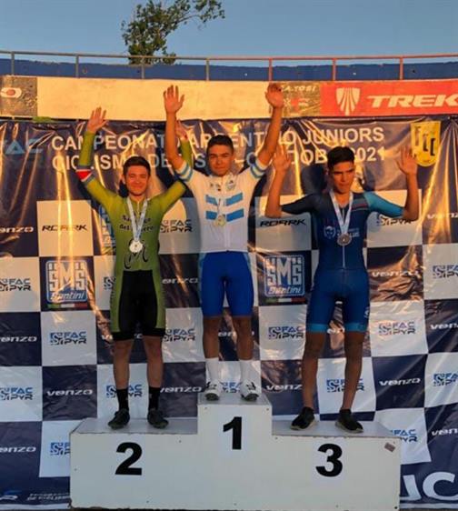 Roberto Rey se alzó con dos medallas en el Campeonato Argentino de Ciclismo