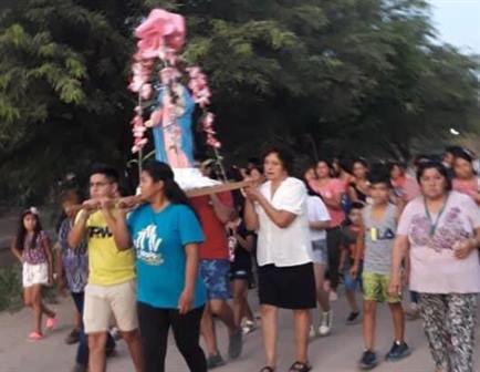 La Dársena celebra a la Virgen del Rosario