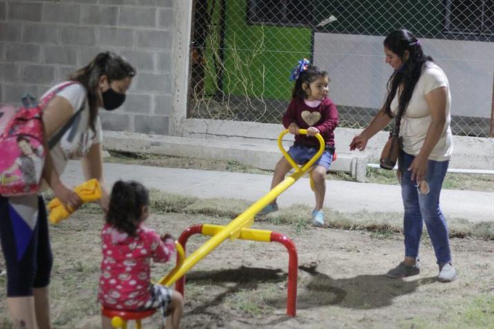Inauguran la Plaza de la Unidad en el barrio San Carlos