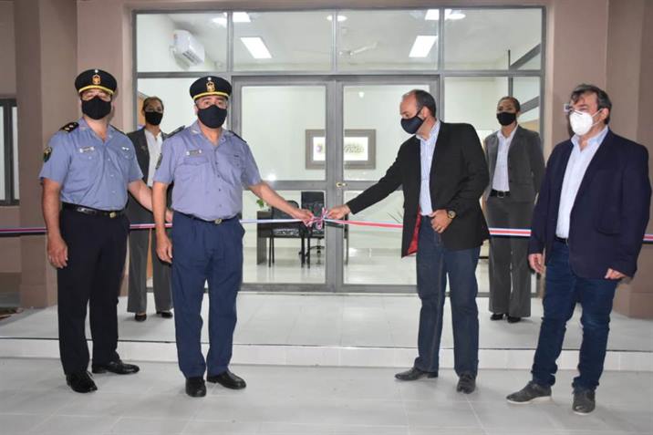 Inauguran una comisaría y entregan viviendas en Villa Atamisqui Inauguran una comisaría y entregan viviendas en Villa Atamisqui