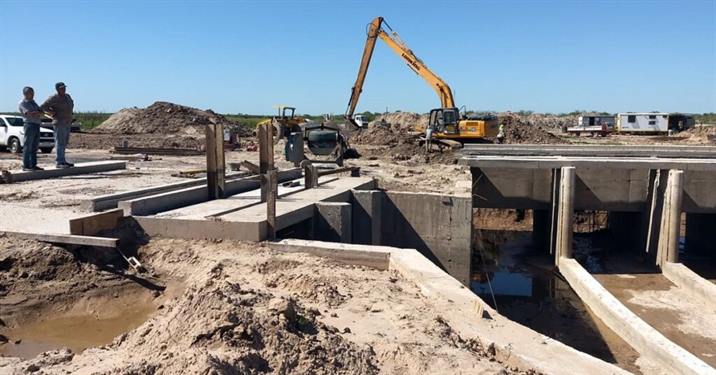 Avanza la obra del azud Brea Corral – Mikilo – Pinto Avanza la obra del azud Brea Corral – Mikilo – Pinto