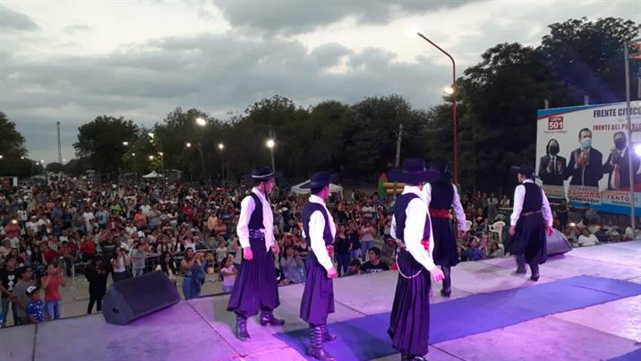 Volvió la danza a Quimilí de la mano la Academia Huayra Muyoj
