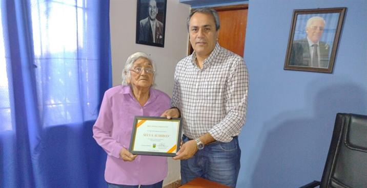 Distinciones para vecinos destacados de Colonia El Simbolar Distinciones para vecinos destacados de Colonia El Simbolar