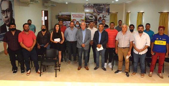 Entregan subsidios a 20 clubes del interior santiagueño Entregan subsidios a 20 clubes del interior santiagueño