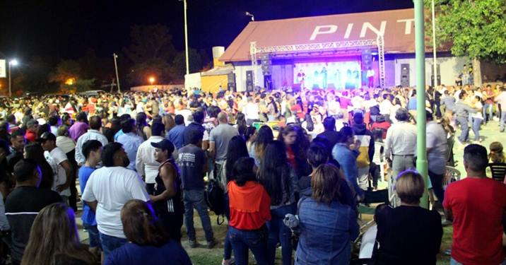 Una multitud disfrutó del Festival del Chamamé Pinto 2021